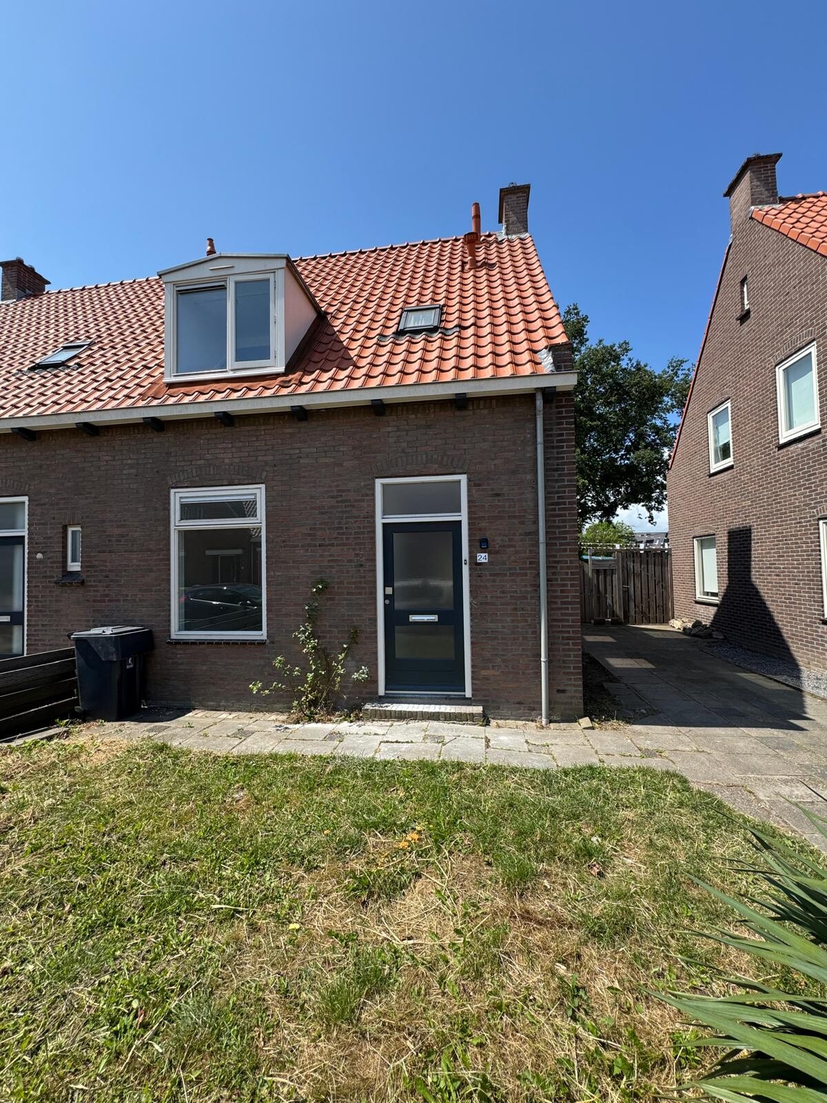 Oranjestraat 24